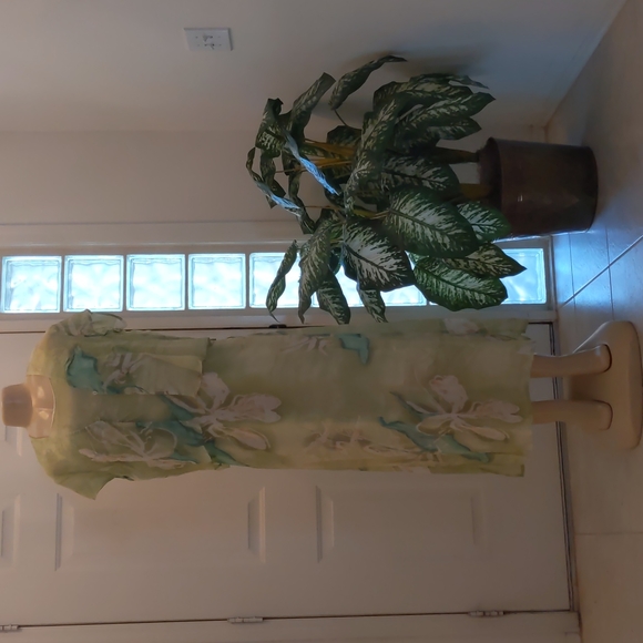 Floral Maxi Dress - Picture 2 of 8